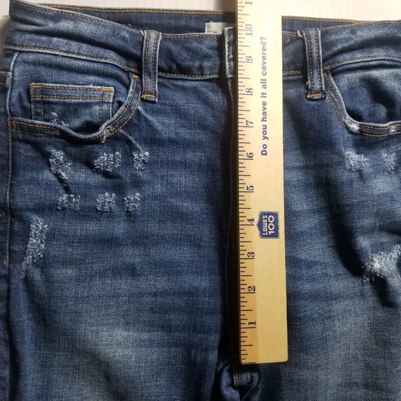 CELLO DISTRESSED JEANS SIZE 5 - Picture 9 of 14